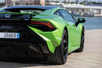 一応は標準モデル扱いの「ウラカン テクニカ」だが、生産はウラカンがモデルライフを終える2023年いっぱいまで。ランボルギーニの工場の生産キャパシティーも限られていることから、販売台数は決して多くはならないだろう。