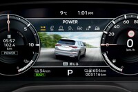 直進加速能力を高める「パワー」モード。加速の力強さとアクセルレスポンスを最大限に高める。