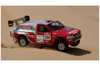 日産、2004年「パリダカ」体制発表、マクレーらが砂漠に挑戦！