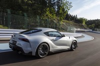 国内では新型「トヨタ・スープラ」に試乗しました。ラインナップされる3モデルの違いを明らかにします。さらに“トヨタ版ニュルブルクリンク”とも呼ばれる、トヨタのクルマを鍛え上げる新拠点、トヨタテクニカルセンター下山を取材しました。（photo：トヨタ）