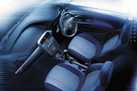 フィアット「グランデプント」が一部改良で“滑りづらく”の画像