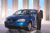 【Movie】VWのコンパクトミニバン「ゴルフ・トゥーラン」発表！の画像