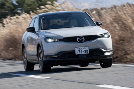 「マツダMX-30ロータリーEV」は、発電専用の新しいロータリーエンジンを積んだこれまでになかったタイプの...