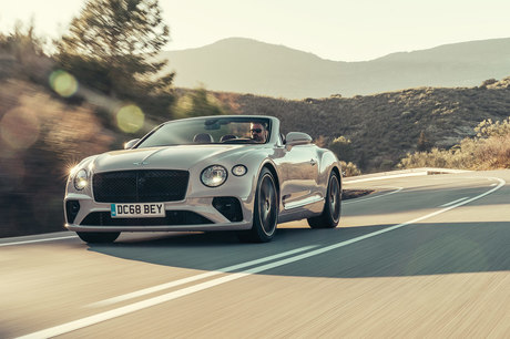 ★激安!★2006年～2013年 ベントレー コンチネンタルGT 純正 ノーマル リア バンパー ホースメント 3W0807311J / H6-471 コンチネンタル（ベントレー）ＧＴ（2013年6月）｜カタログから中古車