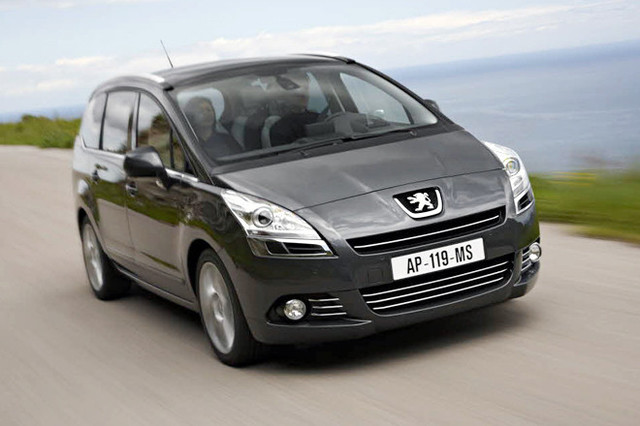 プジョーの新型ミニバン「5008」、今秋デビュー 【ニュース】 - webCG