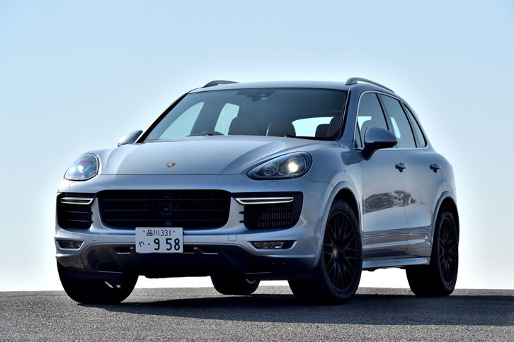 ポルシェ・カイエンGTS