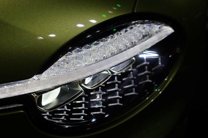 ベントレー・コンチネンタルGTCスピード（ヘッドランプ）