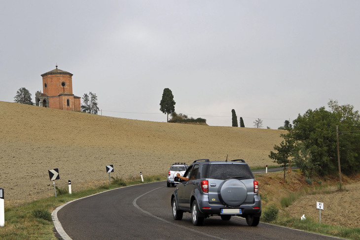 走行ルートは、欧州各メーカーのカタログ撮影にもたびたび使われる絶景コースである。