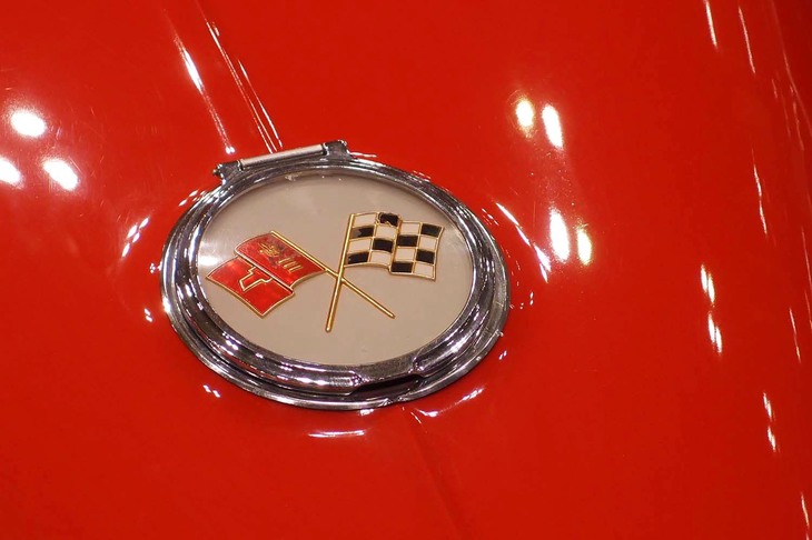 シボレー・コルベットC2スプリットウィンドウ（1963年）／Auto Roman