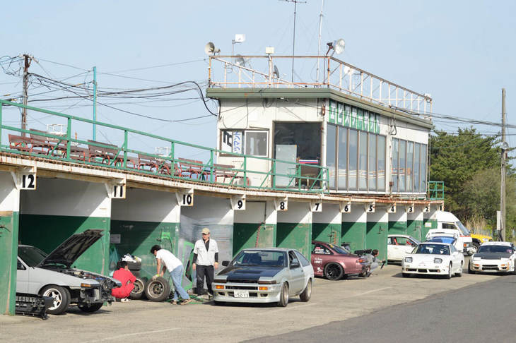 ドリフトの聖地、福島のエビスサーキットにはドリフトマニアが海外からも集まってきている。