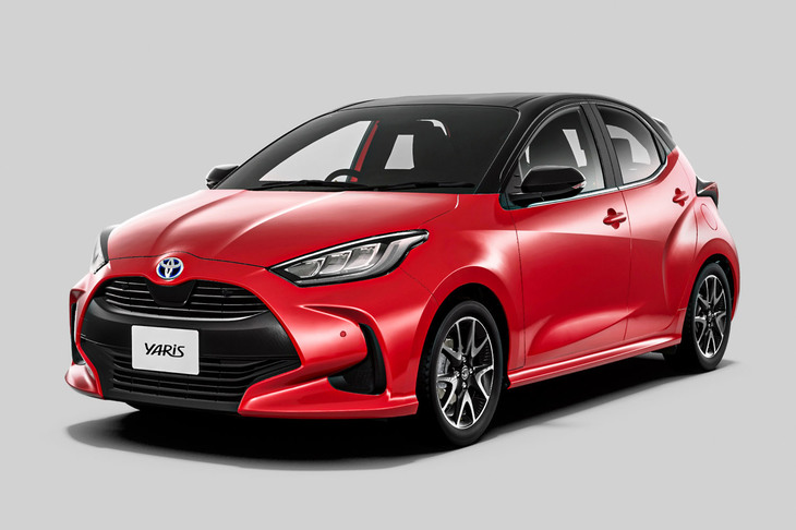 パワートレインの違いによるランニングコストの差はあまりない……といいつつも、クラスが変われば絶対値には当然差が出てくる。例えば「トヨタ・ヤリス ハイブリッドX」（写真）の燃料代は、同じくハイブリッド車である「クラウン クロスオーバーG」の6割程度となる。