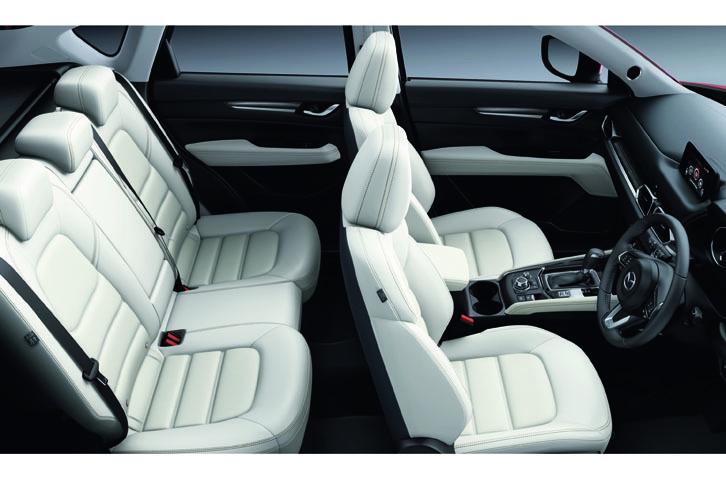 「マツダCX-5」のシート。