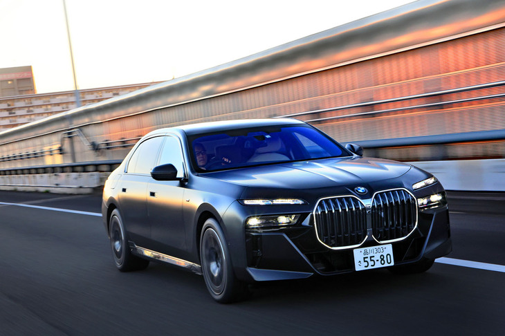 BMW 740i Mスポーツ