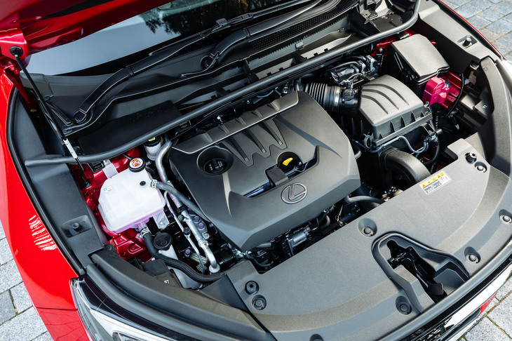 フロントに積まれる1.6リッター3気筒ターボのG16E-GTSエンジンは最高出力304PS、最大トルク400N・mを発生する。