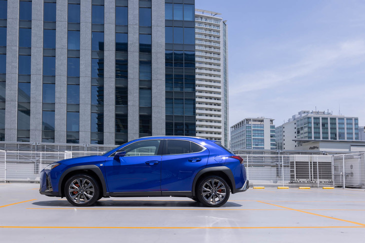 今回のマイナーチェンジでは外装に関しての変更点がなく、走行性能の強化と、機能装備の強化（に伴う内装デザインの小変更）が中心となっている。