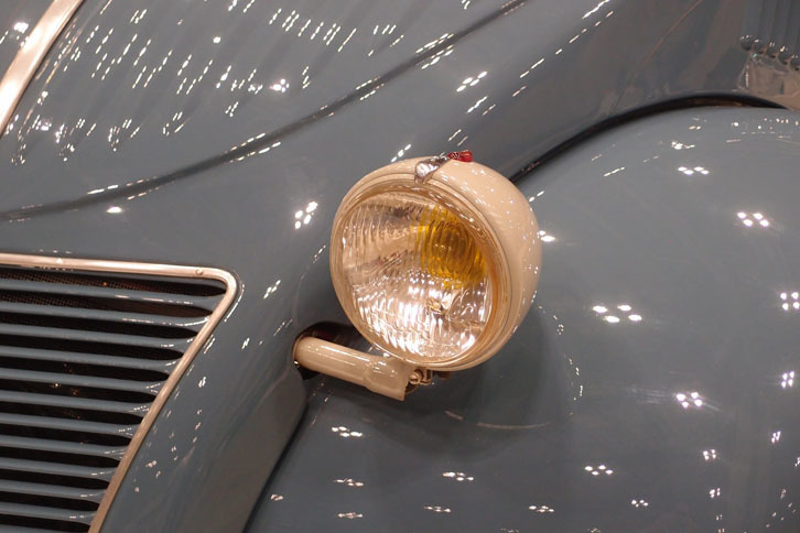 シトロエン2CV AZL（1959年）／アウトニーズ