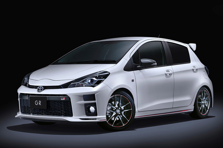 「トヨタ・ヴィッツGRスポーツ“GR”」