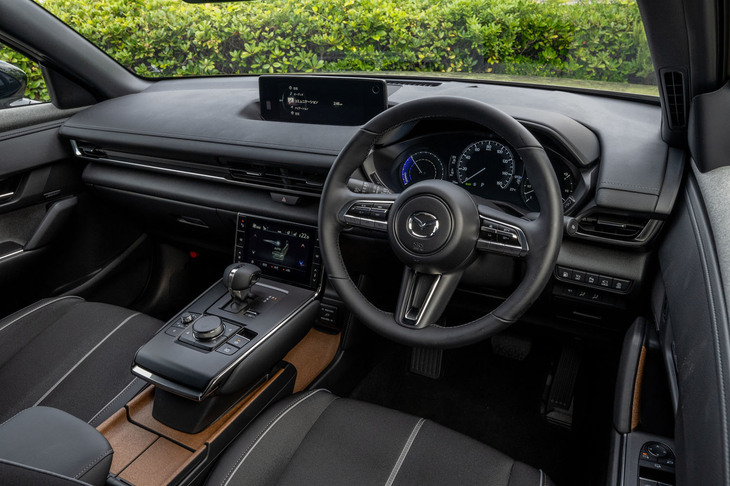 マツダMX-30ロータリーEV（コックピット）