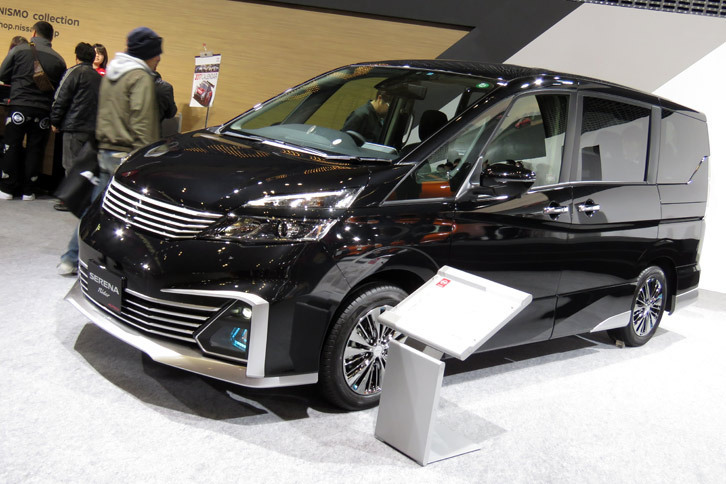 日産セレナ ライダー