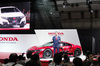 ホンダ、新型の燃料電池車を世界初公開【東京モーターショー2015】