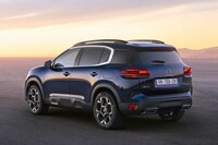 フロントまわりが新デザインに　「シトロエンC5エアクロスSUV」のマイナーチェンジモデル発売の画像