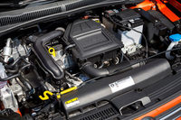 日本仕様にも搭載される予定の1リッター直3ターボエンジン。95psの最高出力と175Nmの最大トルクを発生する。