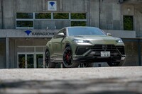 2022年9月29日に世界初披露された「ウルスS」。ランボルギーニがスーパーSUVとうたう「ウルス」の進化版だ。