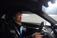 「911ダカール」は想像以上に乗り心地が良好で、ラクチンに首都高を走ることができた。首都高C1内回り霞が関の先の大きなギャップを越えたときの収束は、生涯最高にスムーズだった。