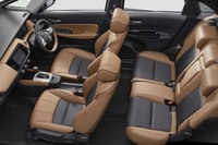 本革シートで仕立てられた「リュクス」のインテリア。