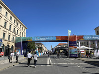 旧市街の一部は道路を通行止めにして、見学スペースとしている部分もあった。