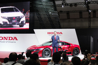 ホンダ、新型の燃料電池車を世界初公開【東京モーターショー2015】