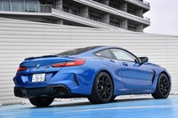 今回は、市街地からワインディングロードまで約300kmを試乗。燃費は満タン法で6.2km/リッター、車載の燃費計で6.1km/リッターを記録した。