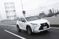 レクサスNX300h“Fスポーツ”
    