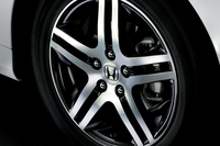 「ホンダ・オデッセイ」20周年記念車が登場の画像