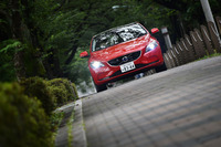 190psの最高出力と40.8kgmの最大トルクを発生する「V40 D4 SE」。燃費は20.0km/リッターとなっている（JC08モード）。
    