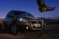 SUV「セディチ」。スズキ・ハンガリー工場製SX4の姉妹車。