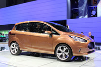 フォードの「S-MAX」「C-MAX」に続く、MAXシリーズの第3弾「B-MAX」は「フィエスタ」ベースのモノスペース。こちらもほぼこのまま市販されるだろう。