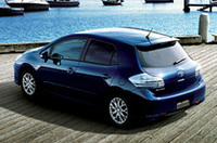 「オーリス」ベースの上級ハッチバック、「トヨタ・ブレイド」発売の画像