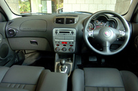 アルファ・ロメオ・アルファ147 2.0 ツインスパーク セレスピード（2ペダル5MT）【試乗記】の画像