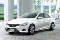 「トヨタ・マークX」新たな顔で新発売の画像