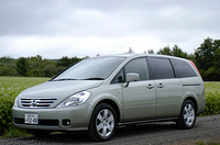 【スペック】3.5X：全長×全幅×全高＝4840×1800×1695mm/ホイールベース＝2900mm/車重＝1850kg/駆動方式＝4WD/3.5リッターV6DOHC24バルブ（231ps/5600rpm、34.0kgm/2800rpm）/車両本体価格＝306.0万円（テスト車＝364.3万円）