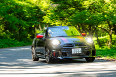 SER117 CLASSICショートジョン カスタムオーダー料込 MINIジョンクーパーワークス コンバーチブル（FF/7AT）【試乗記】 守