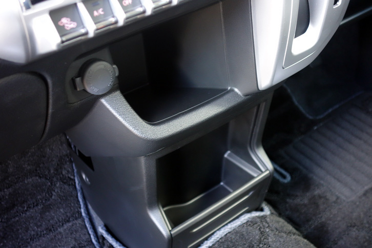 スズキ・クロスビー ハイブリッドMZ（インテリア）