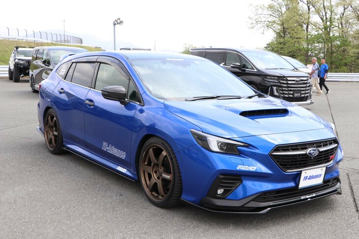 2024 RAYS FAN MEETING 参加車両（スバル・レヴォーグ）