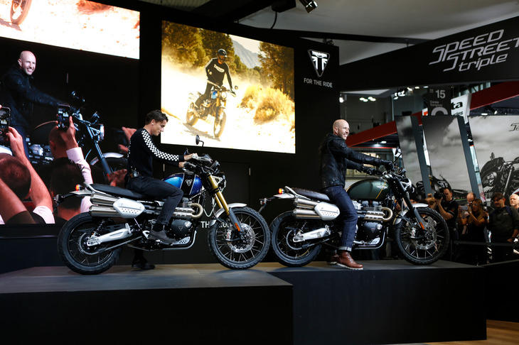 2018年10月に開催されたドイツ・ケルンのモーターサイクルショー、INTERMOTで、トライアンフはスクランブラーモデルの「スクランブラー1200」を発表。オンロードとオフロードの両方に軸足を置いた「XC」と、オフロードに重心を置いた「XE」の2モデルを、このEICMAにも出展した。