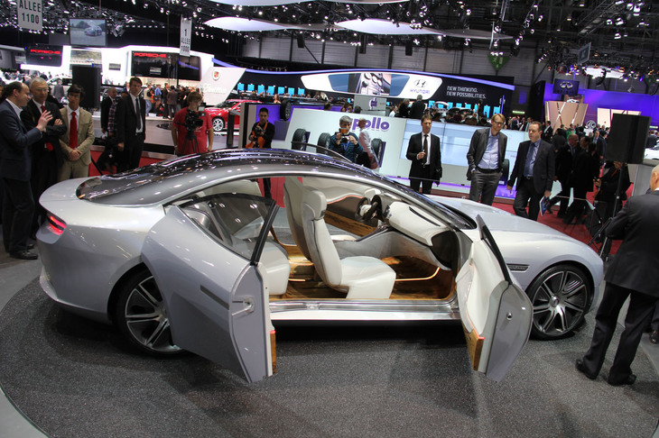 2012年のジュネーブモーターショーに展示された「ピニンファリーナ・カンビアーノ」。