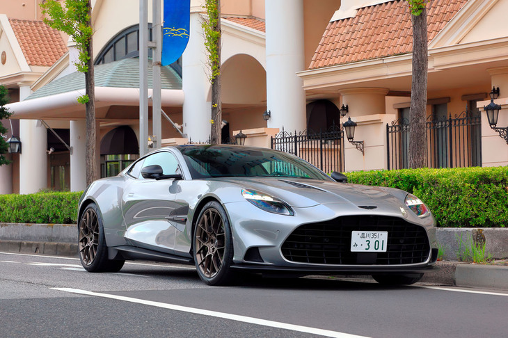 アストンマーティン・ヴァンキッシュ クーペ