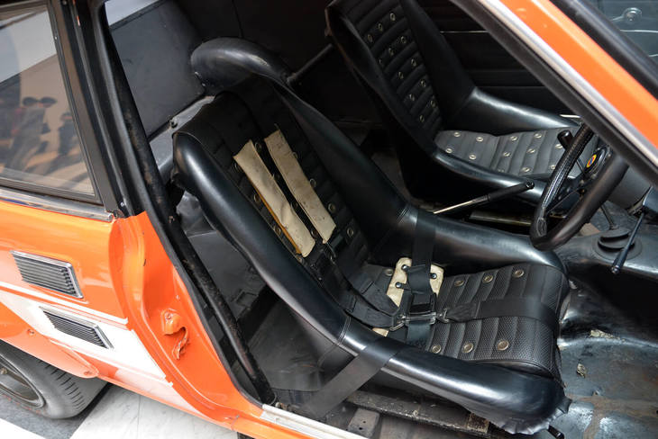 1972年式日産サニー1200クーペGX-5 特殊ツーリングカー（TS）仕様（シート）