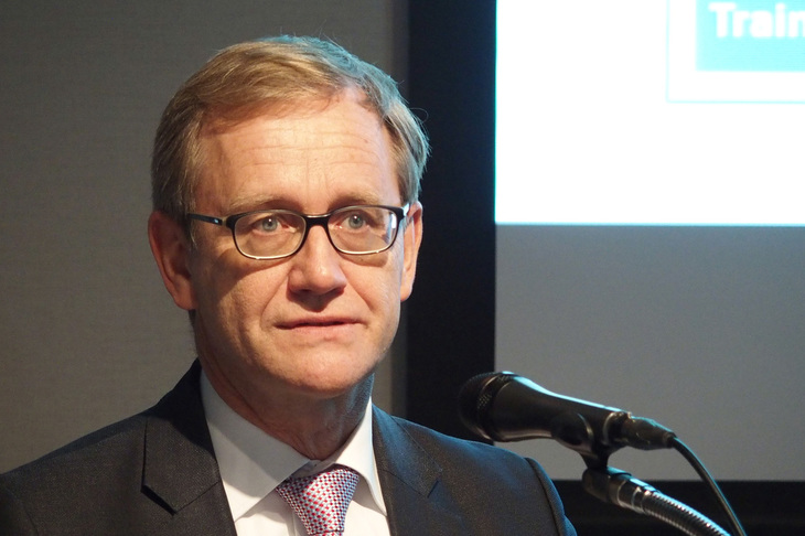 メディア向けトークセッションに登壇した、独フォルクスワーゲングループ研究部門車両技術＆モビリティーエクスペリエンス責任者のトーマス・フォルム博士。ドイツ政府による助成プログラム「ペガサスプロジェクト」のコーディネーターも務める。