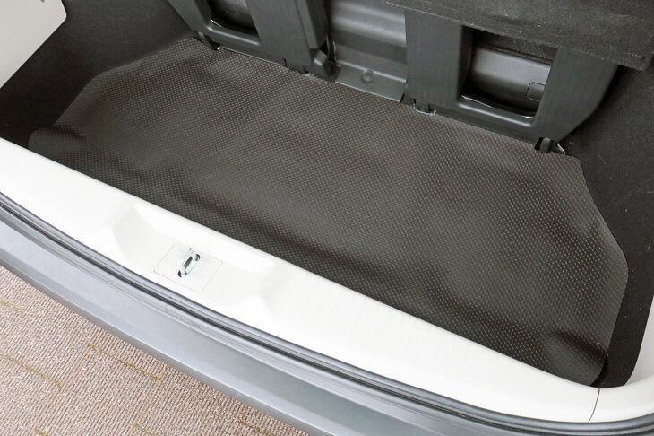 ホンダ・ステップワゴンe：HEVエアー ホンダアクセス用品装着車（ラゲッジアンダーマット）